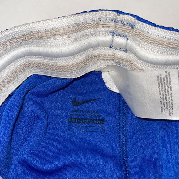 Boys Nike Shorts Large - Picture 4 of 11